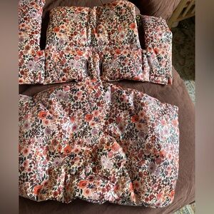 Stokke Trip trap padded wipeable seat cover. Floral print.